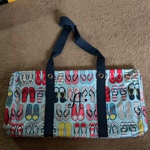 NWT Thirty-One Large Utility Tote Bag with Flip-Flop Pattern - Blue and Red